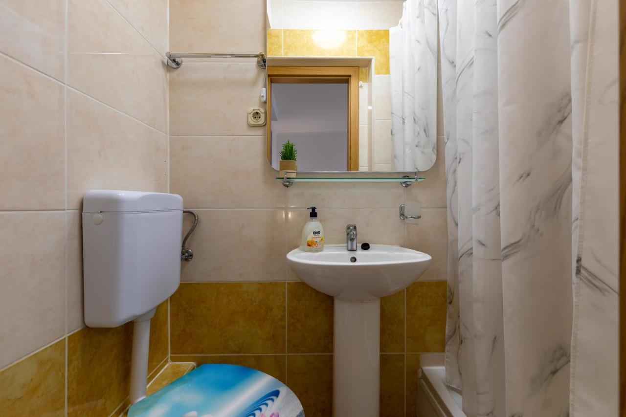 Apartments Kristina Ровінь Екстер'єр фото